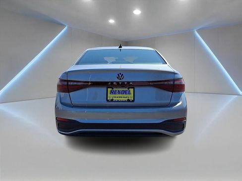 Used 2026 Volkswagen Jetta Sport FWD image 5