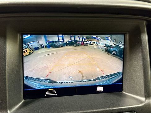 Used 2020 Chevrolet Colorado W/T w/ Custom Special Edition image 15