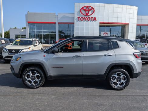 Used 2022 Jeep Compass Trailhawk w/ Sun and Sound Group AWD/4WD image 5