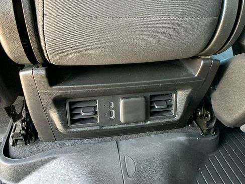 Used 2024 Chevrolet Silverado 2500 LT AWD/4WD image 22