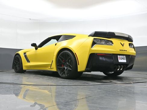 Used 2016 Chevrolet Corvette Z06 w/ Z07 Performance Package RWD image 44