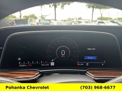 Used 2023 Cadillac Escalade ESV Luxury AWD/4WD image 9