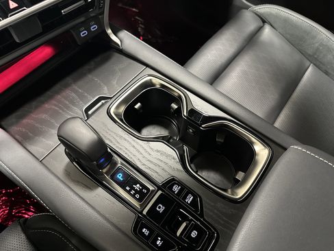 Certified 2025 Lexus RX 450h AWD w/ Convenience Package image 26