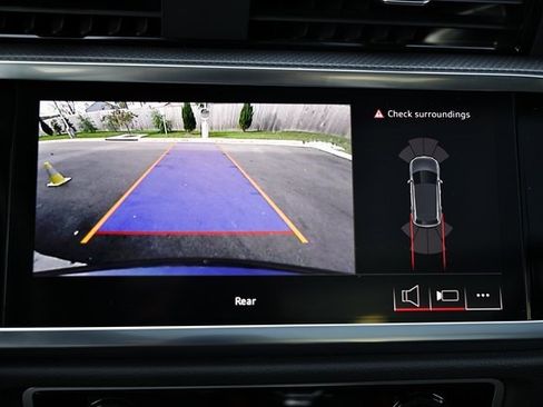 Certified 2025 Audi Q3 2.0T Premium w/ Convenience Package image 36