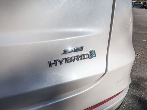 Used 2019 Ford Fusion SE image 12