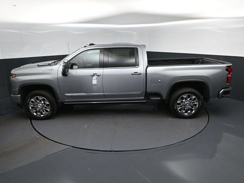 New 2026 Chevrolet Silverado 2500 High Country w/ High Country Premium Package AWD/4WD image 33