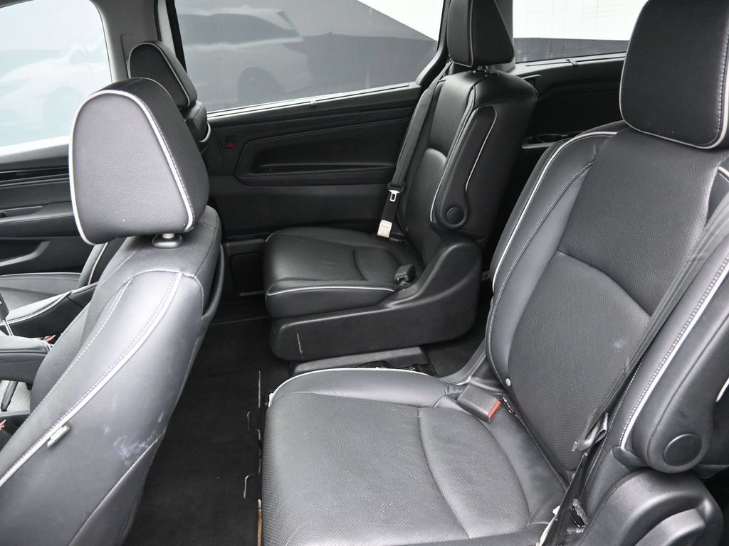 Used 2023 Honda Odyssey Elite image 13
