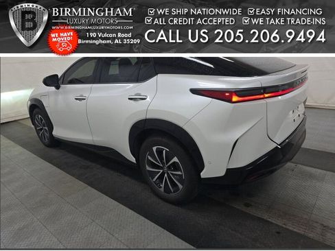 Used 2024 Lexus RZ 450e Premium w/ Technology Package AWD/4WD image 2