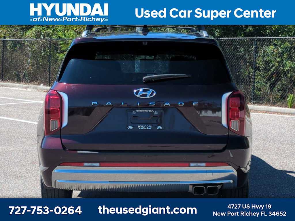 Used 2024 Hyundai Palisade Calligraphy FWD image 4