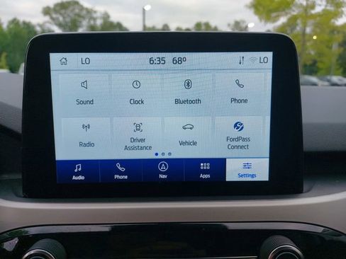 Used 2022 Ford Escape SE w/ SE Sport Appearance Package FWD image 21