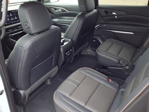 New 2026 Chevrolet Traverse High Country w/ LPO, Floor Liner Package image 13