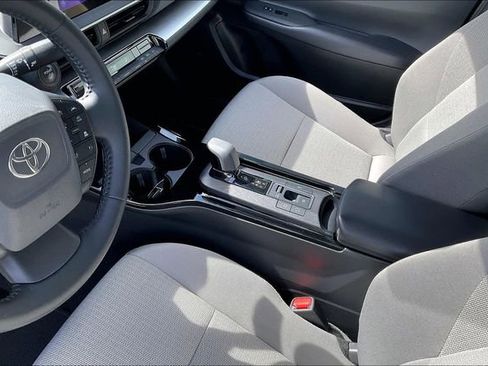 Used 2024 Toyota Prius LE image 13