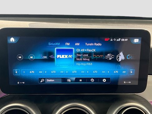 Used 2022 Mercedes-Benz GLC 300 w/ Premium Package Lite image 9