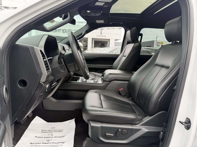 Used 2020 Ford Expedition XLT w/ Equipment Group 202A AWD/4WD image 11