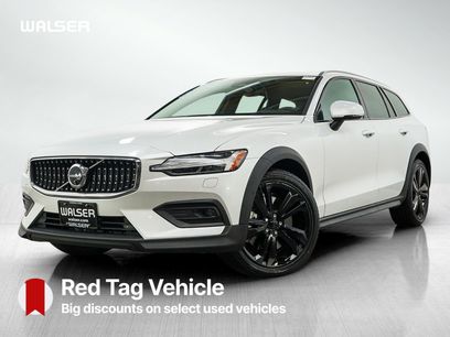 Used 2025 Volvo V60 B5 Cross Country Plus