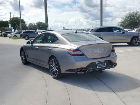 Used 2025 Genesis G70 2.5T image 9