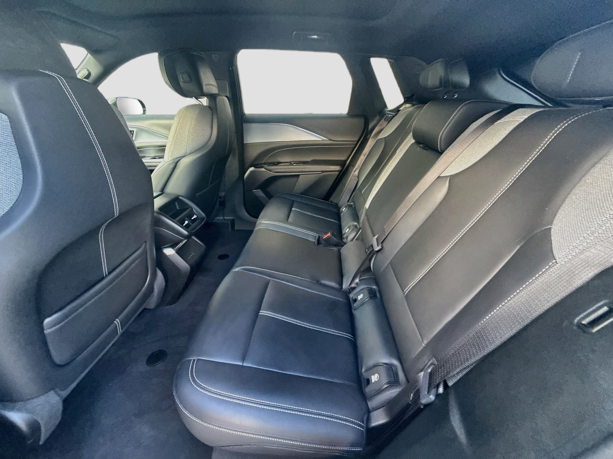 Used 2024 Cadillac Lyriq Tech w/ Driver Assist Package AWD/4WD image 24
