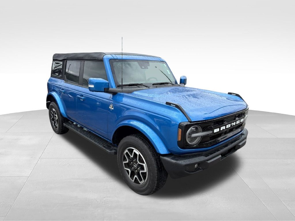 Used 2024 Ford Bronco Outer Banks AWD/4WD image 9
