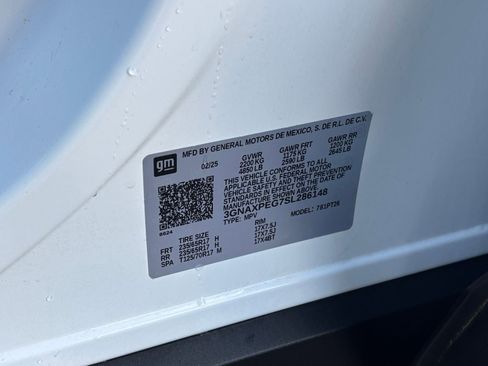 Used 2025 Chevrolet Equinox LT image 24