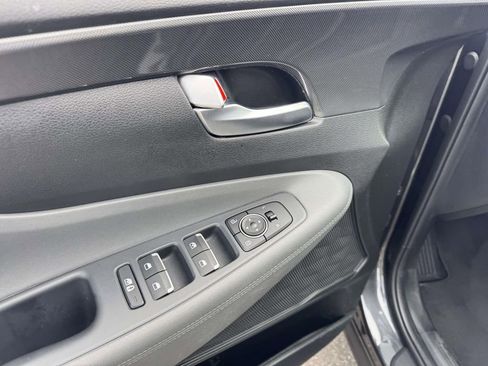 Used 2023 Hyundai Santa Fe SE image 14