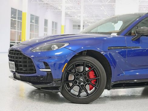 Used 2023 Aston Martin DBX 707 AWD/4WD image 2