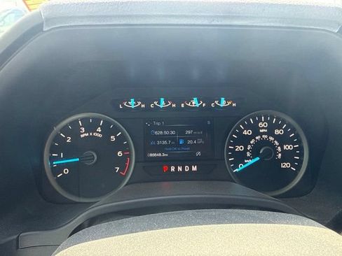 Used 2019 Ford F150 XLT w/ Equipment Group 302A Luxury AWD/4WD image 11