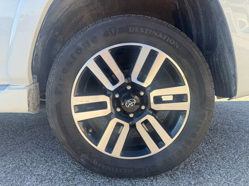 Used 2019 Toyota 4Runner Limited image 27