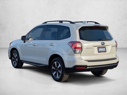 Used 2018 Subaru Forester 2.5i Premium w/ All-Weather Package image 8