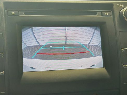 Used 2015 Toyota Camry SE FWD image 16