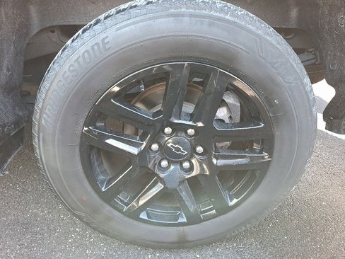 Certified 2022 Chevrolet Silverado 1500 Custom image 6