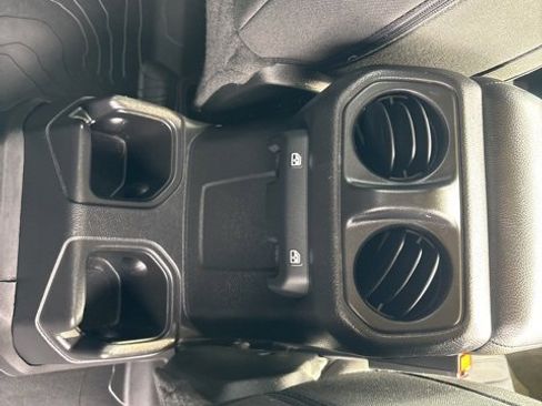 Used 2023 Jeep Gladiator Willys image 19