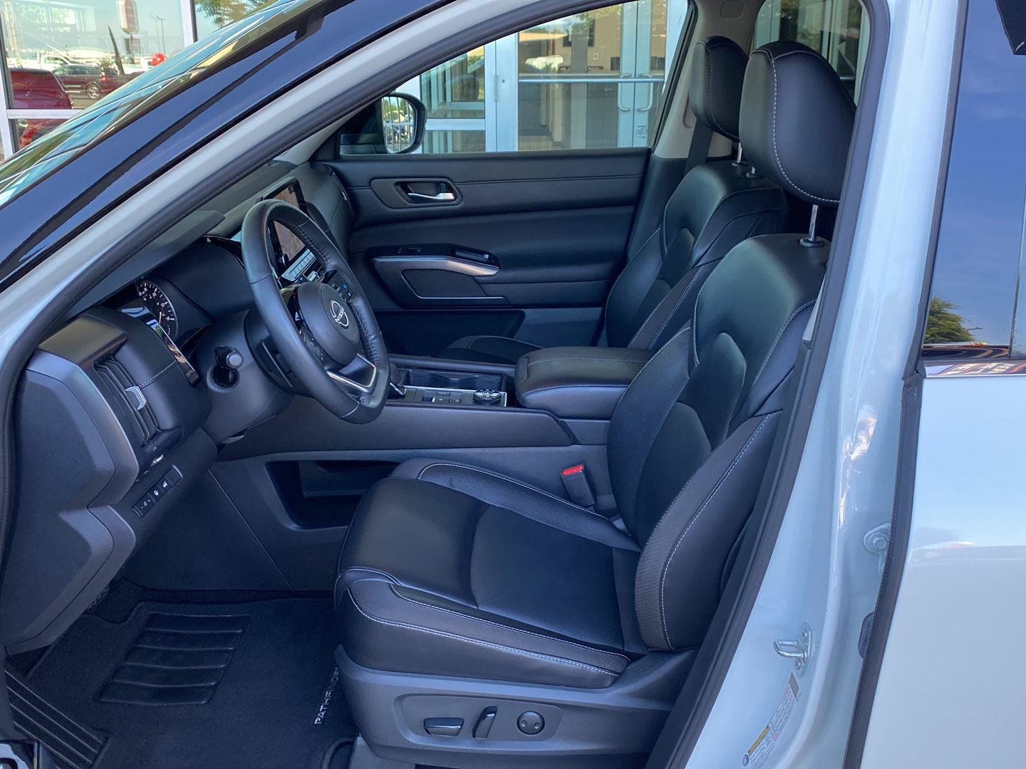 Certified 2024 Nissan Pathfinder SL w/ SL Premium Package AWD/4WD image 20