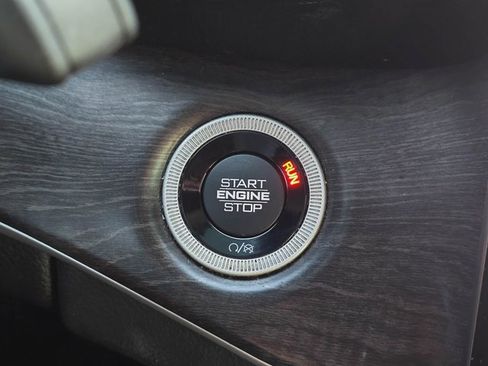 Used 2023 Jeep Grand Cherokee L Limited image 20