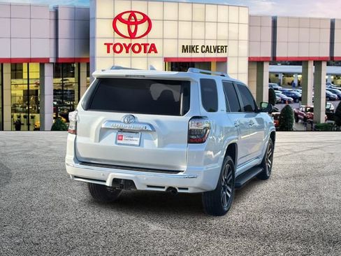 Used 2024 Toyota 4Runner Limited AWD/4WD image 5