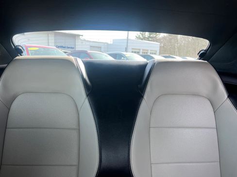 Used 2019 Ford Mustang Premium image 27