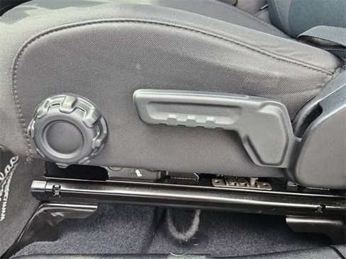 Used 2019 Jeep Wrangler Unlimited Sport image 10