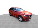 Used 2021 Volvo XC60 T5 Momentum image 2