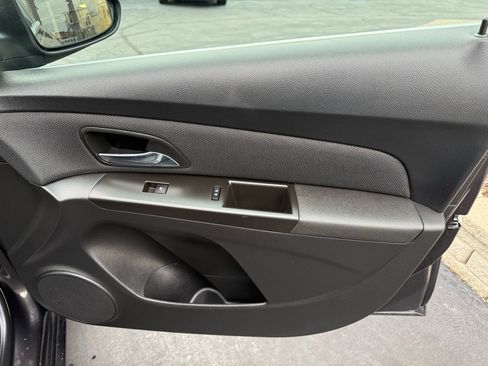 Used 2016 Chevrolet Cruze LTZ image 21