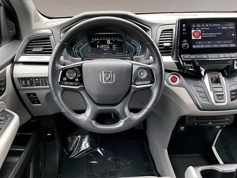 Used 2018 Honda Odyssey Touring image 8