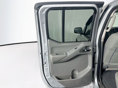 Used 2019 Nissan Frontier SV RWD image 24