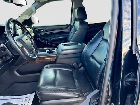 Used 2019 Chevrolet Suburban LT w/ LT Midnight Edition RWD image 19