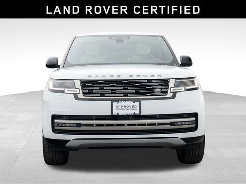 Used 2025 Land Rover Range Rover SE image 2