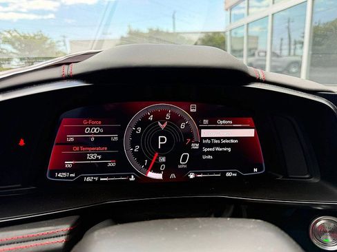 Used 2023 Chevrolet Corvette Stingray Premium Cpe w/ 3LT RWD image 25