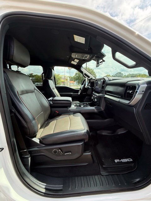 Used 2025 Ford F150 Lariat w/ Equipment Group 502A High AWD/4WD image 19