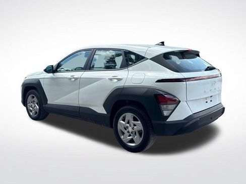 Used 2025 Hyundai Kona SE FWD image 3