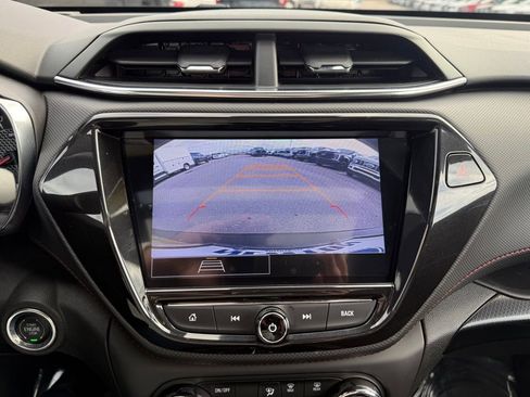 Used 2023 Chevrolet TrailBlazer RS w/ Sun and Liftgate Package image 29