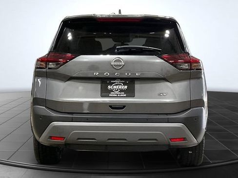 Used 2023 Nissan Rogue SV FWD image 4