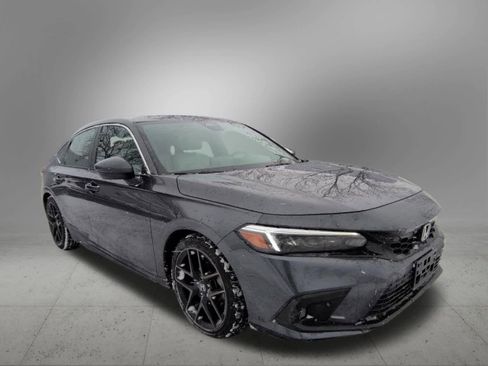 Used 2024 Honda Civic Sport Touring image 8