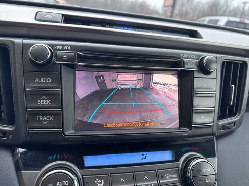 Used 2013 Toyota RAV4 XLE image 32