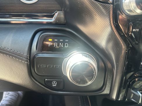 Used 2022 RAM 1500 Limited RWD image 23